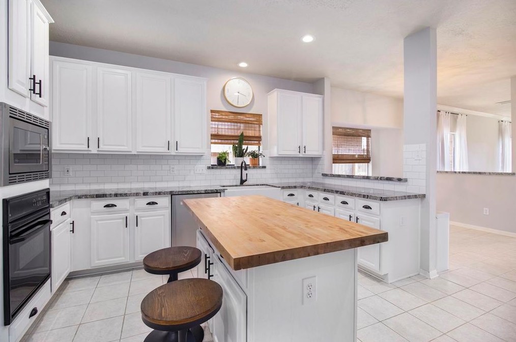 13522 Scenic Glade Dr, Houston TX  77059-2809 exterior