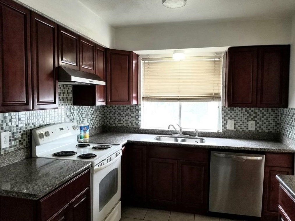 12465 Wellington Park, Houston TX  77072-3962 exterior