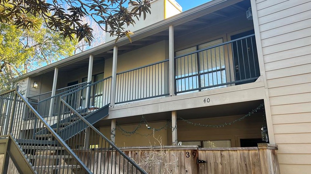 1100 Augusta Dr Apt 40, Houston, TX 77057