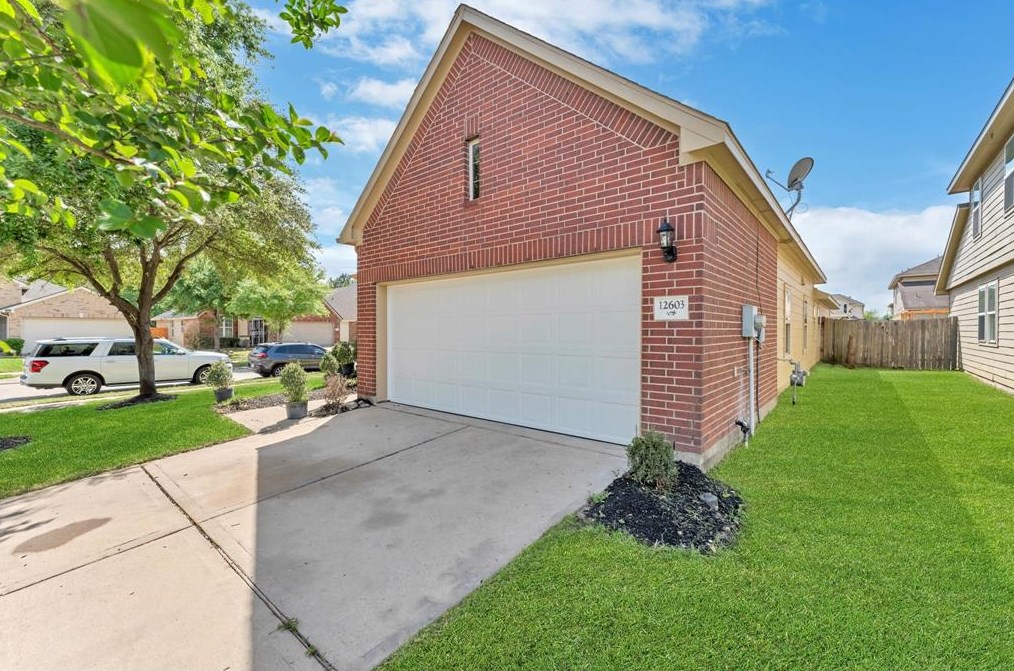 12603 Ginger Cove Ln, Houston, TX 77086-3177