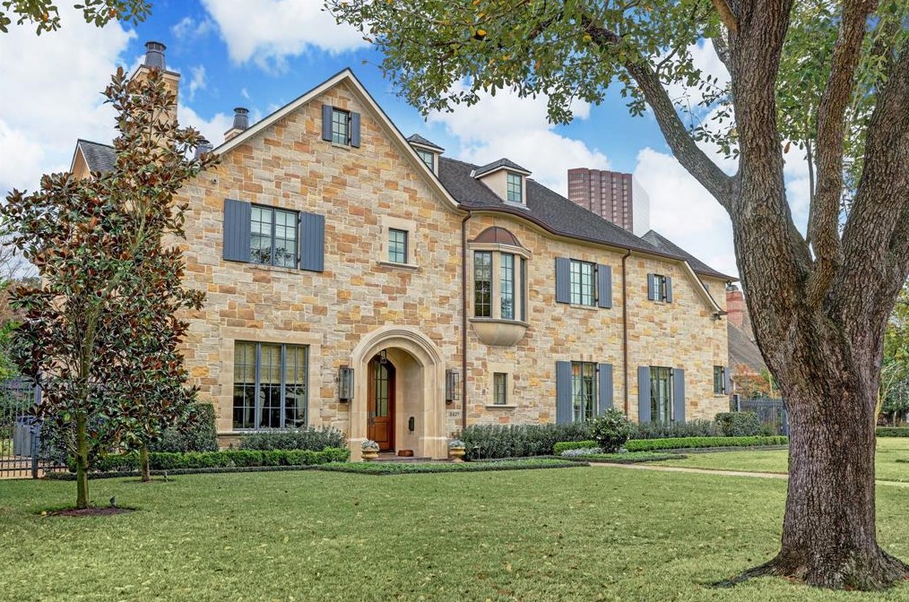 5327 Doliver Dr, Houston, TX 77056-2315