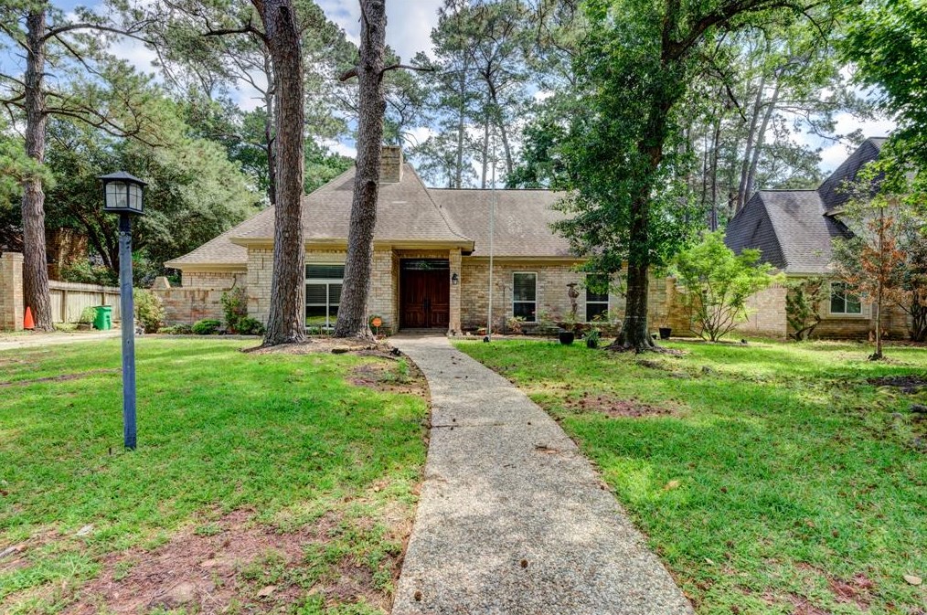 17506 Rustington Dr, Spring TX  77379-4263 exterior