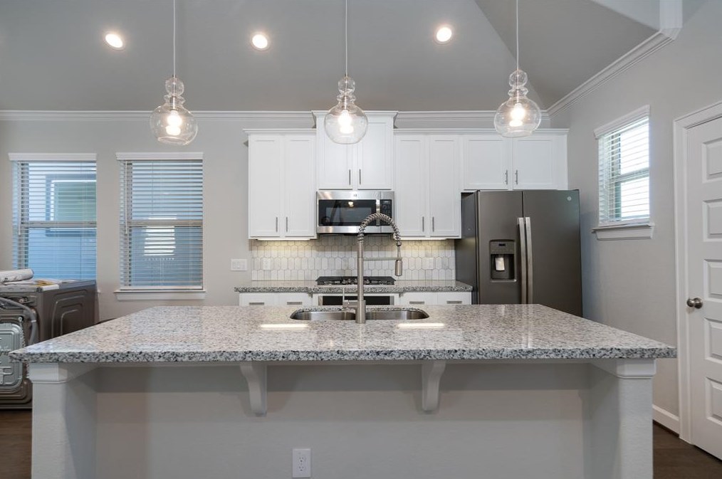 2035 Paul Quinn St, Houston, TX 77091