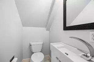 1926 Indiana St, Houston, TX 77019 - Photo 16