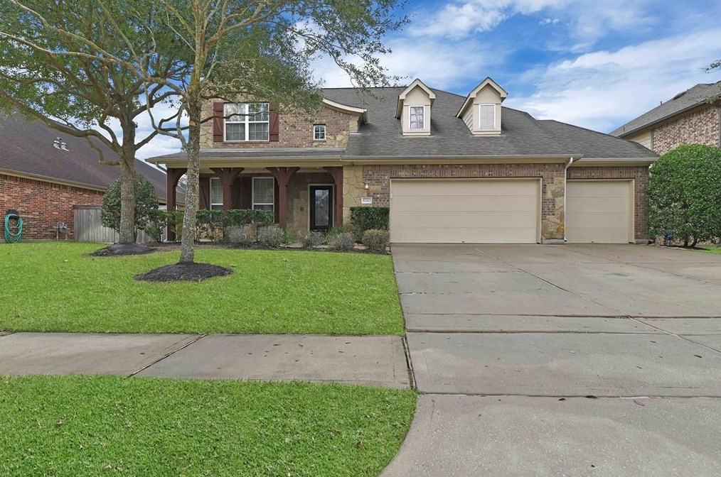 17327 Rainer Valley Ln, Humble, TX 77346