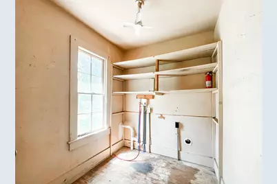 208 8th Street, Glidden, TX 78943 - Photo 18