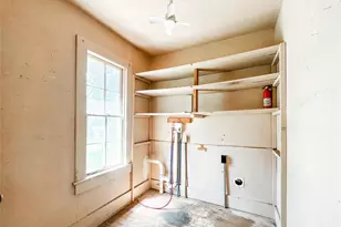 208 8th St, Glidden, TX 78943 - Photo 18