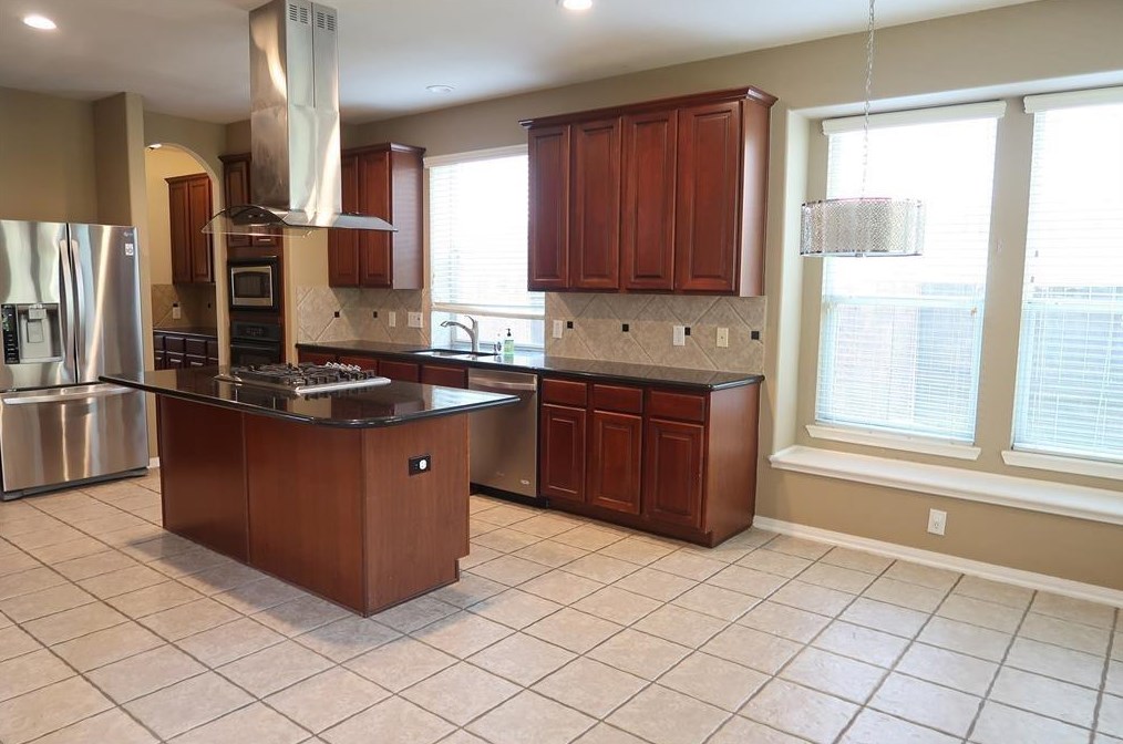 1330 Chelshurst Way, Spring TX  77379-3253 exterior