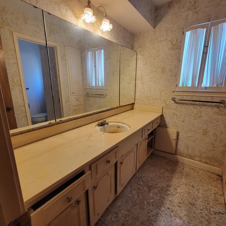 18630 Prince William Ln, Houston TX  77058-4225 exterior