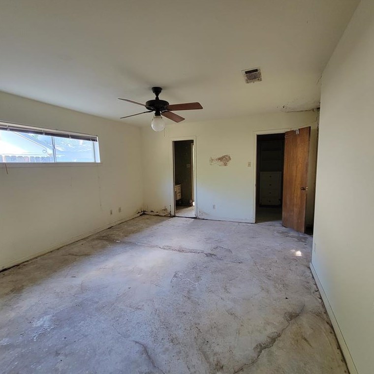 18630 Prince William Ln, Houston TX  77058-4225 exterior