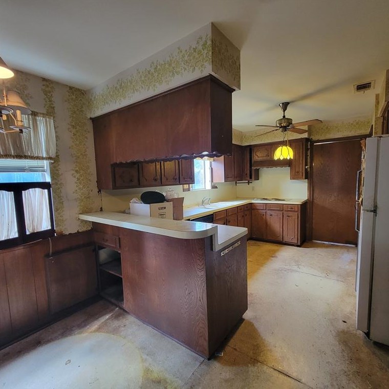 18630 Prince William Ln, Houston TX  77058-4225 exterior