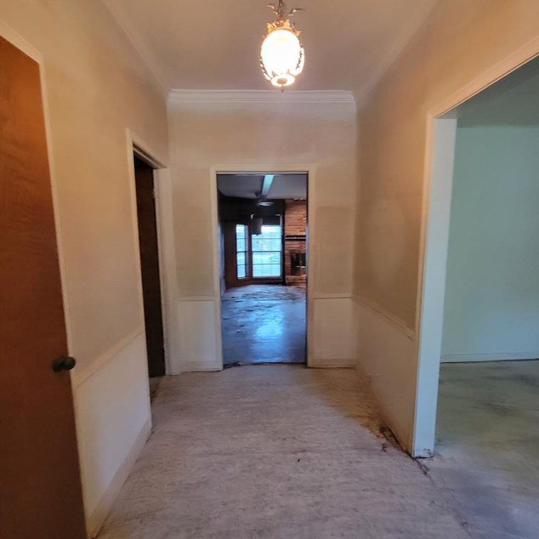 18630 Prince William Ln, Houston TX  77058-4225 exterior