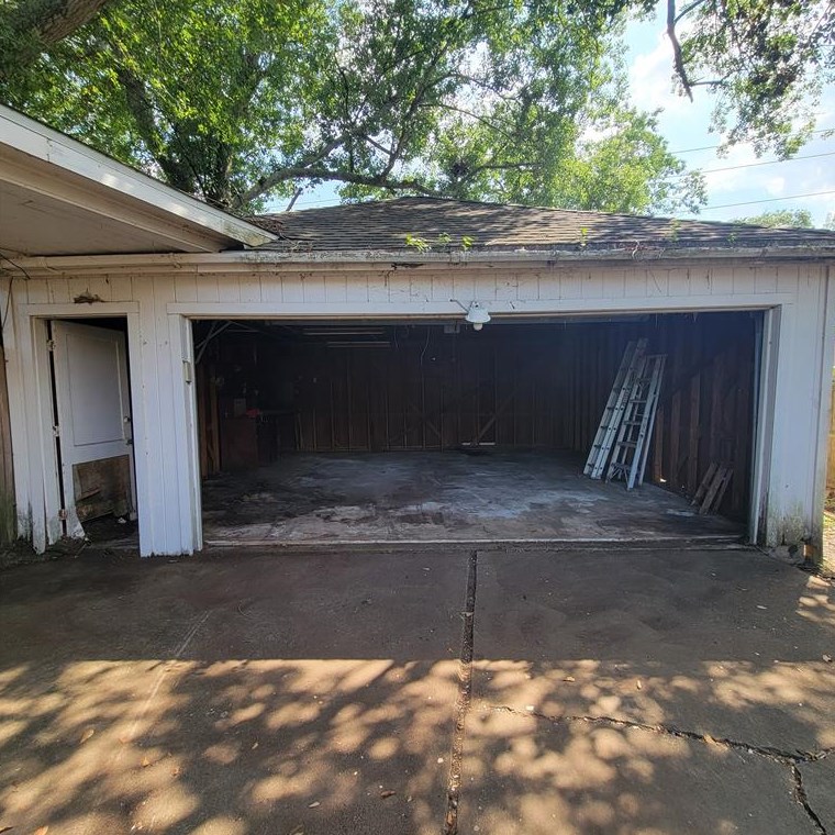 18630 Prince William Ln, Houston TX  77058-4225 exterior