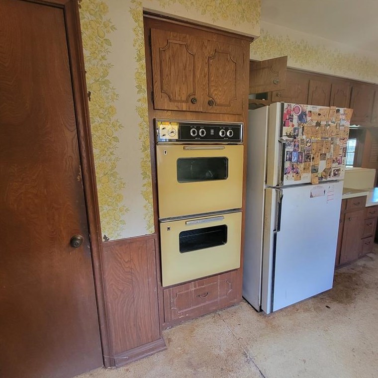 18630 Prince William Ln, Houston TX  77058-4225 exterior