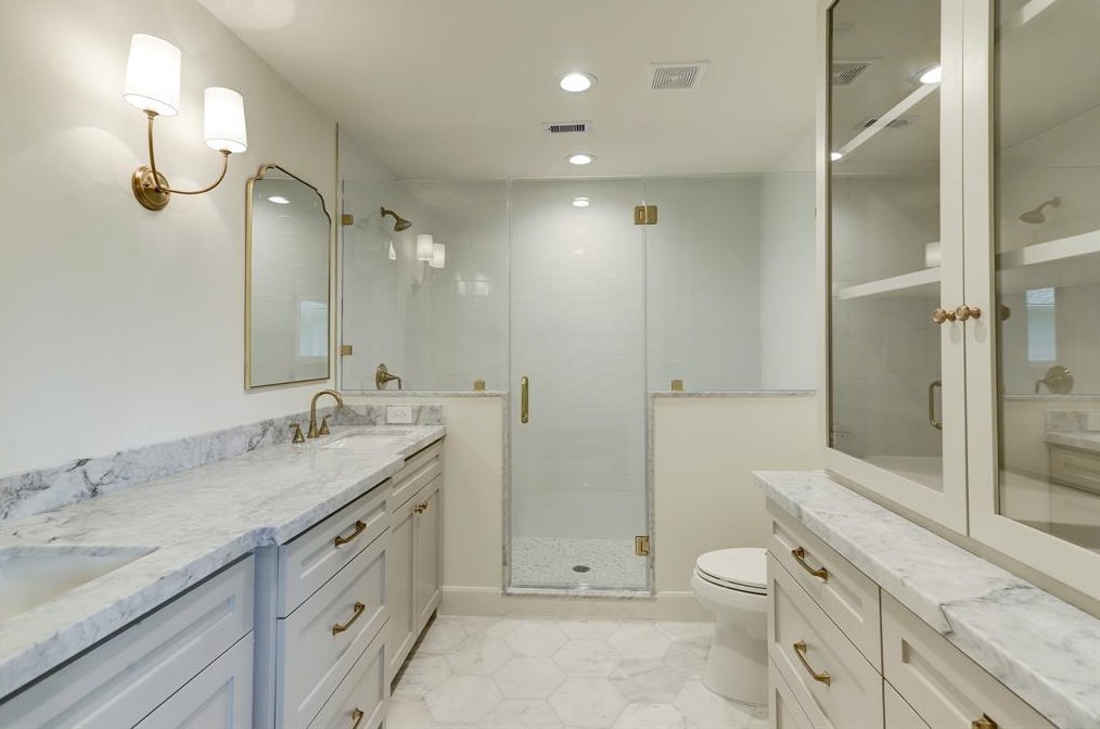 11858 Westmere Dr, Houston TX  77077-3715 exterior