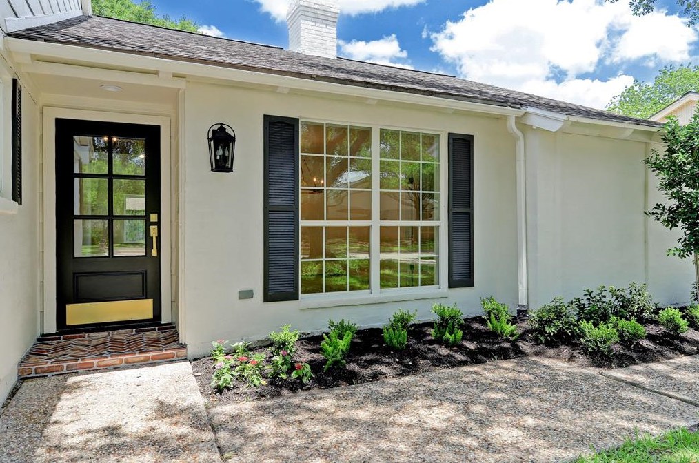 11858 Westmere Dr, Houston TX  77077-4964 exterior