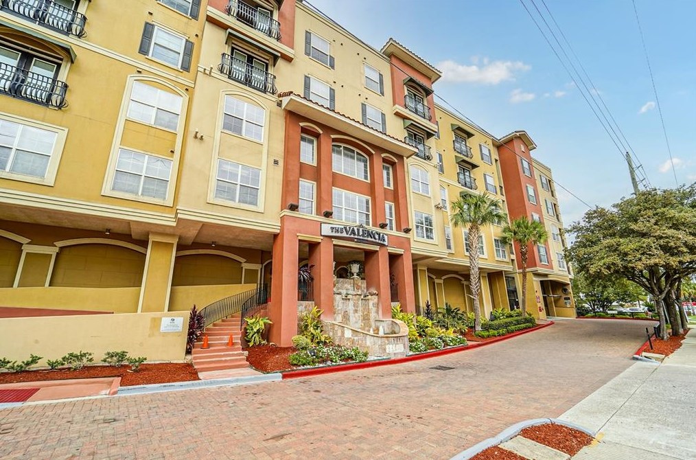 1711 Old Spanish Trl, Houston TX  77054-1925 exterior