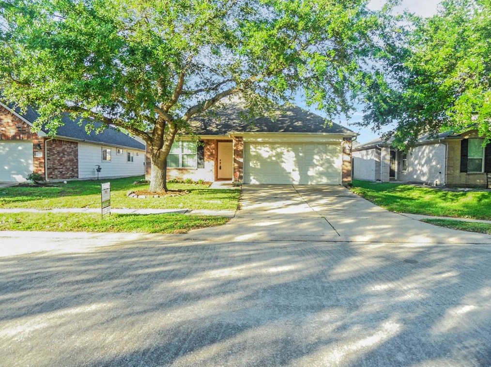 2318 Cardinal Elm St, Fresno, TX 77545