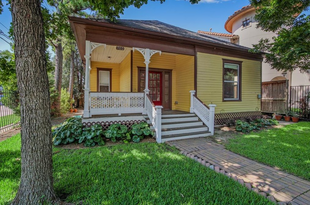 703 Bomar St, Houston, TX 77006