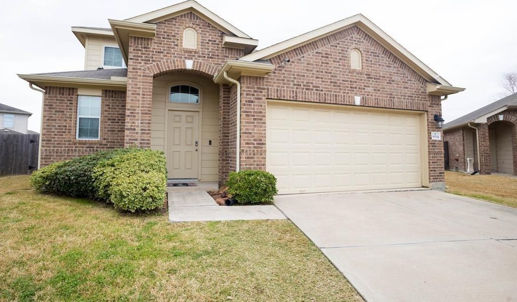 19334 Golden Cactus Ln, Cypress, TX 77433