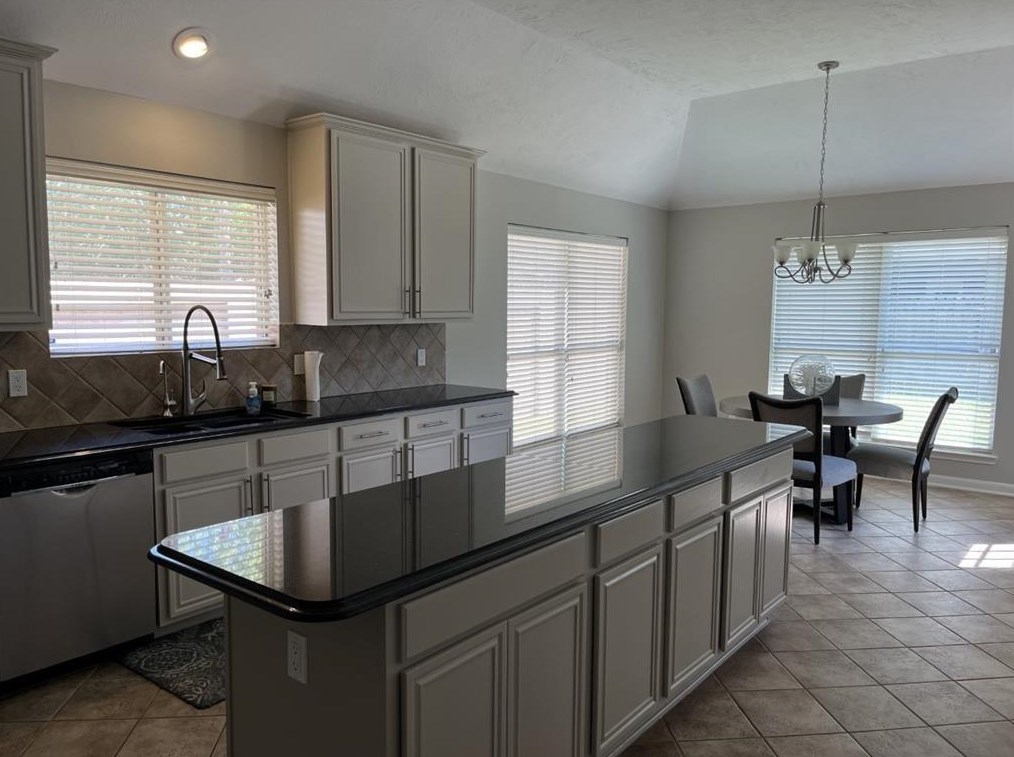 1330 Leigh Gardens Dr, Sugar Land, TX 77479