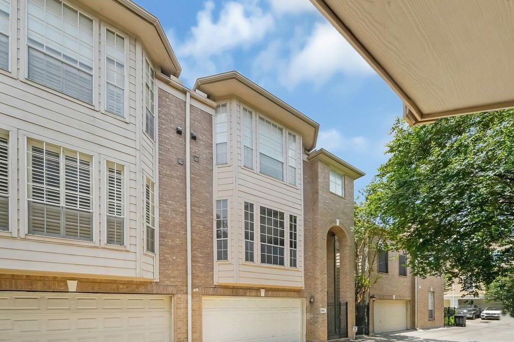 5209 Blossom St # A, Houston, TX