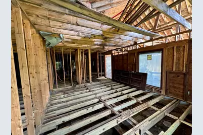 9318 Sherbourne Street, Houston, TX 77016 - Photo 4