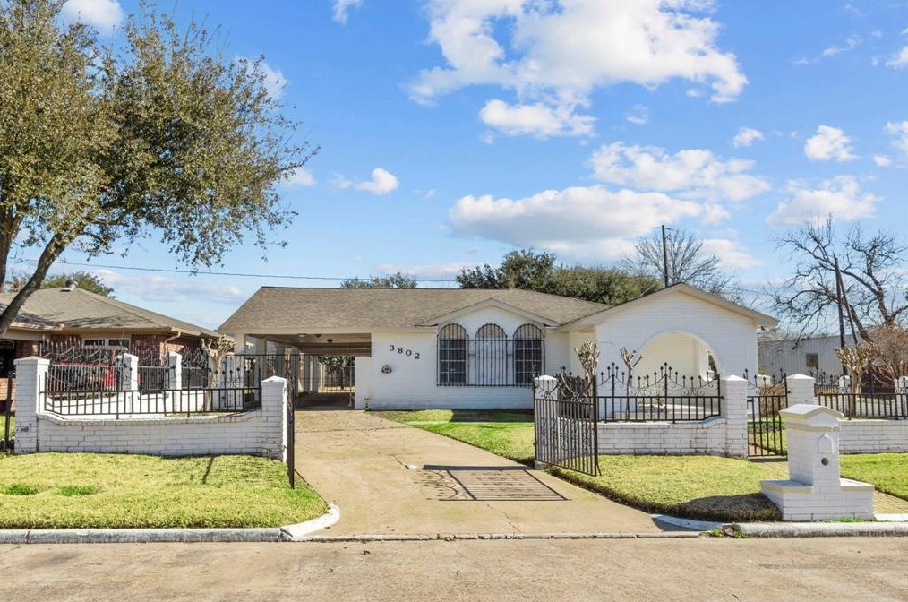 3802 San Pedro St, Houston, TX 77013