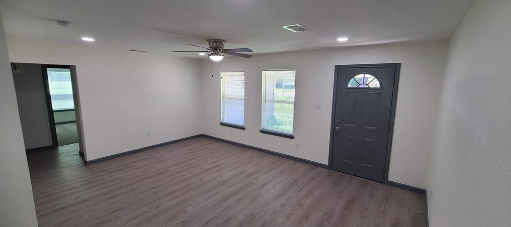 5831 Pershing St, Houston, TX 77033-2023