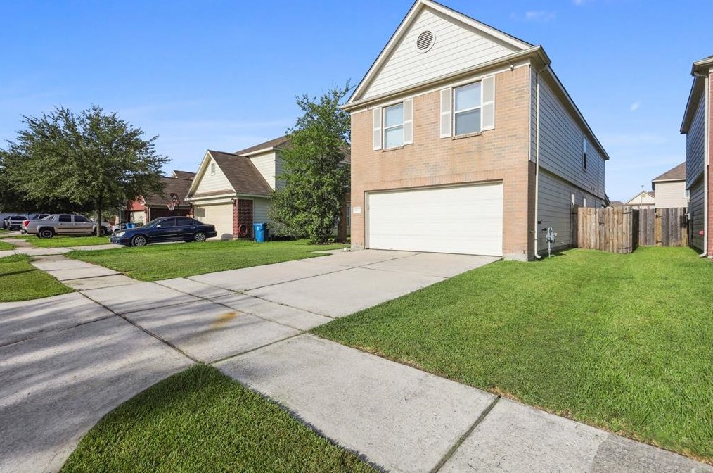 11015 Walkup Way, Houston, TX 77044