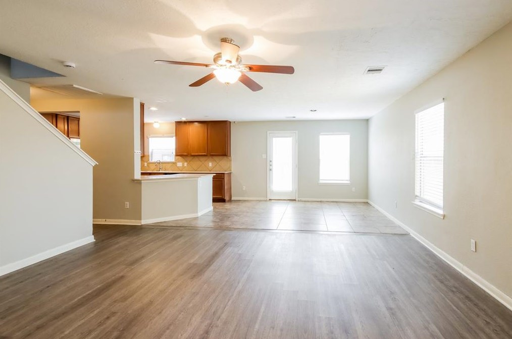 358 Remington Harbor Ct, Houston TX  77073-4446 exterior