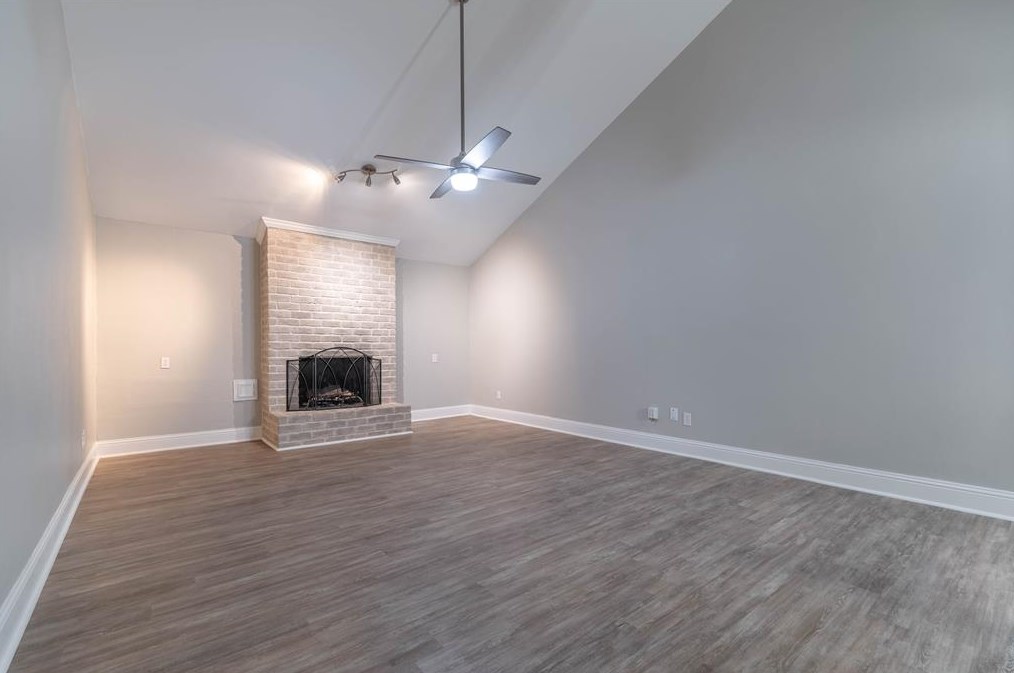 11859 Briar Forest Dr, Houston TX  77077-4135 exterior