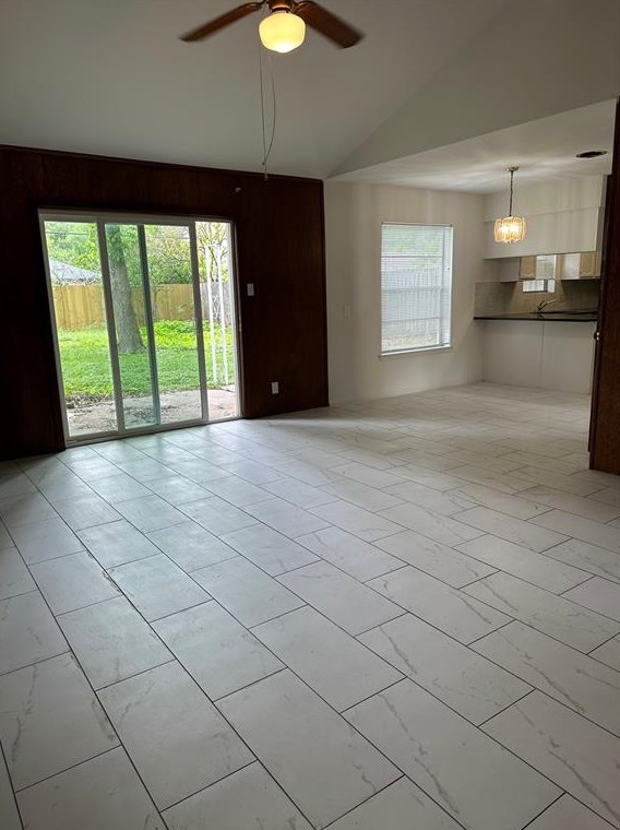 7919 Carvel Ln, Houston TX  77036-6425 exterior