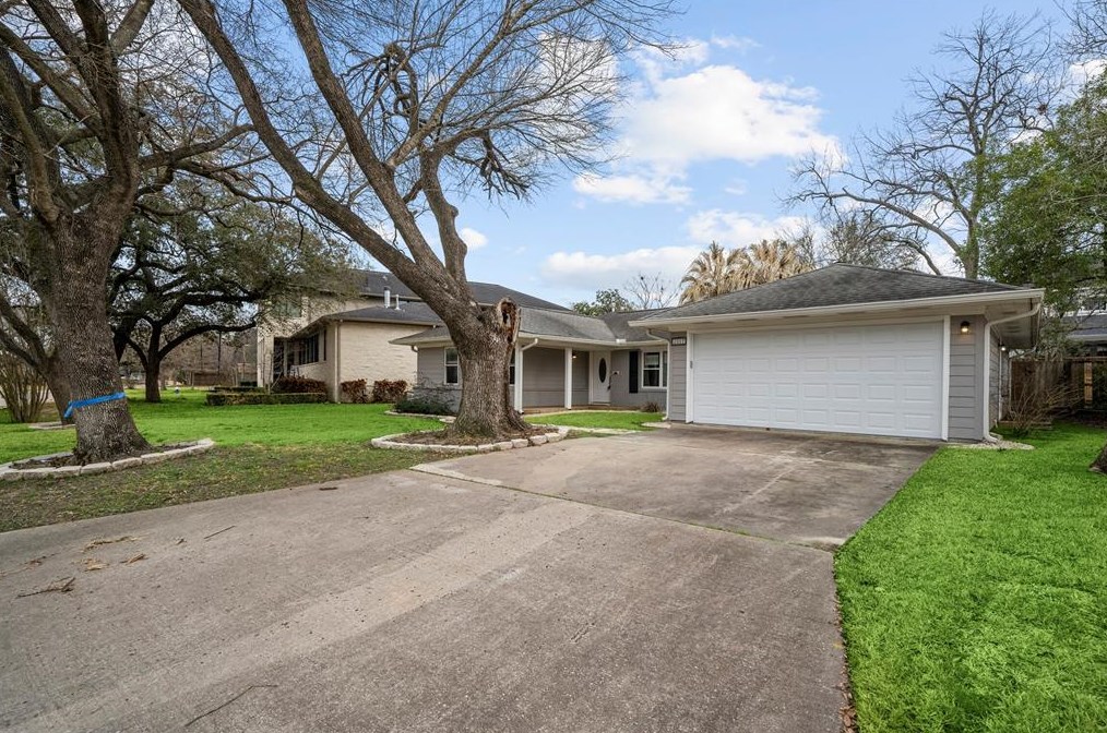3007 Conway St, Houston, TX 77025-2609