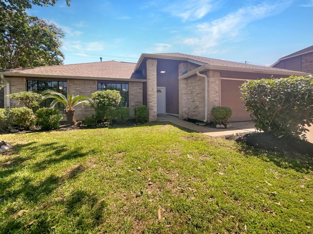 7726 Eight Willows Rd, Missouri City, TX 77489-1848