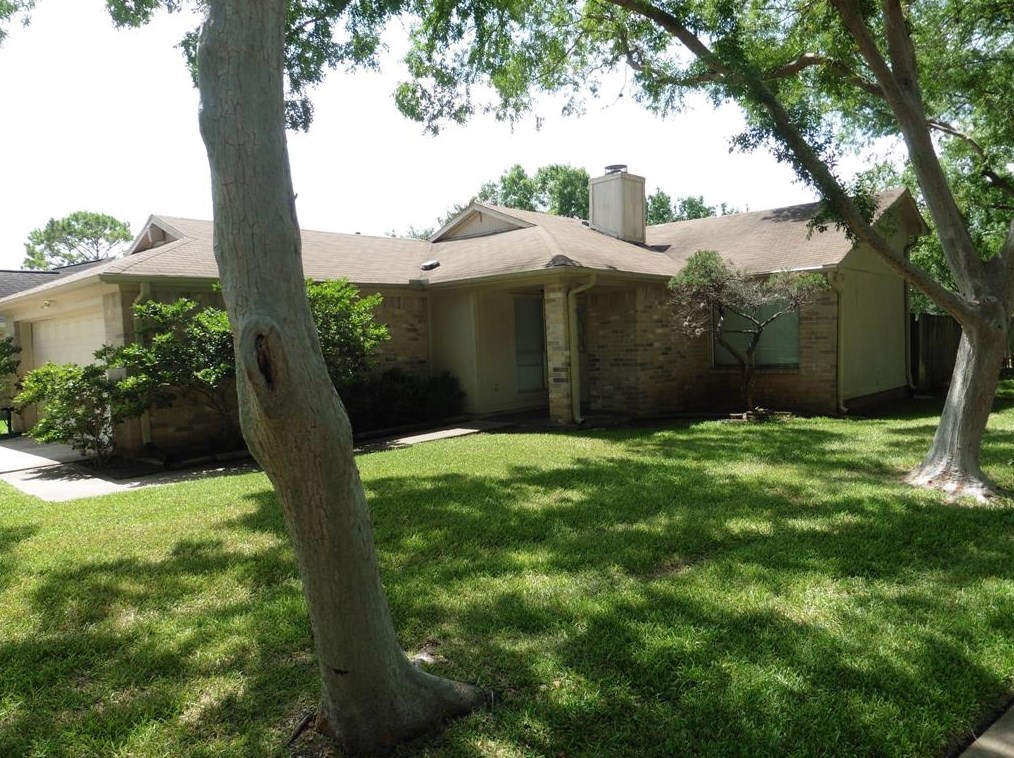 3502 S Home Pl, Sugar Land, TX 77479