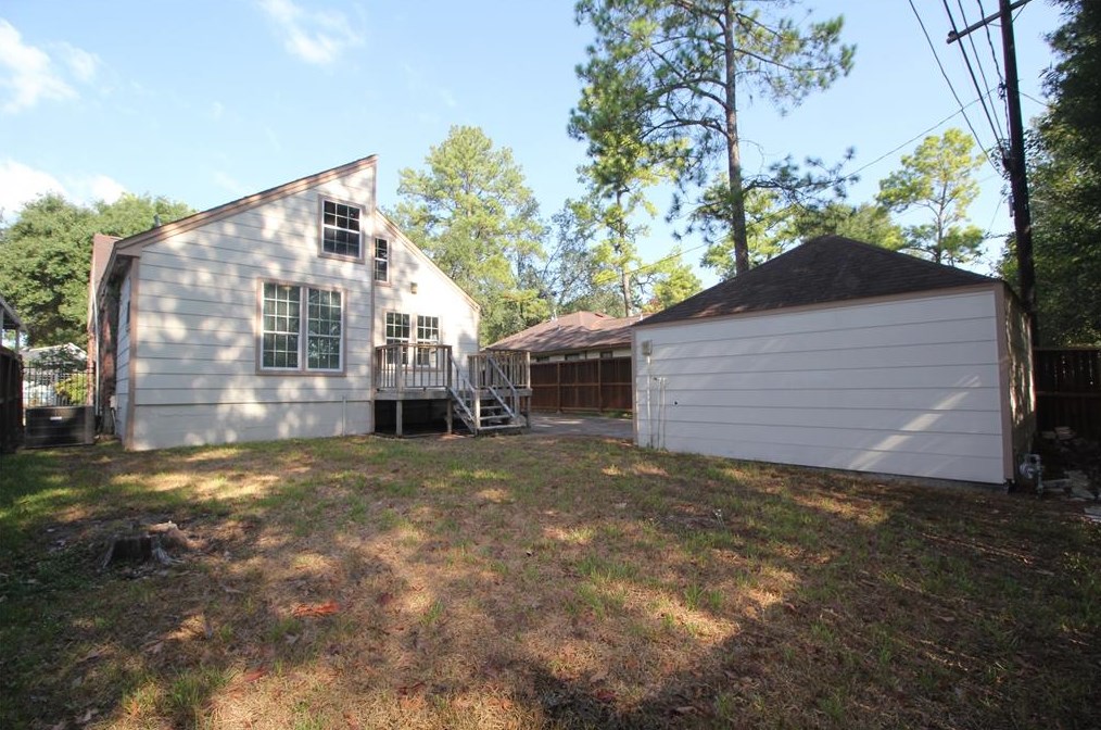 1905 Idylwood Dr, Houston TX  77023-4803 exterior