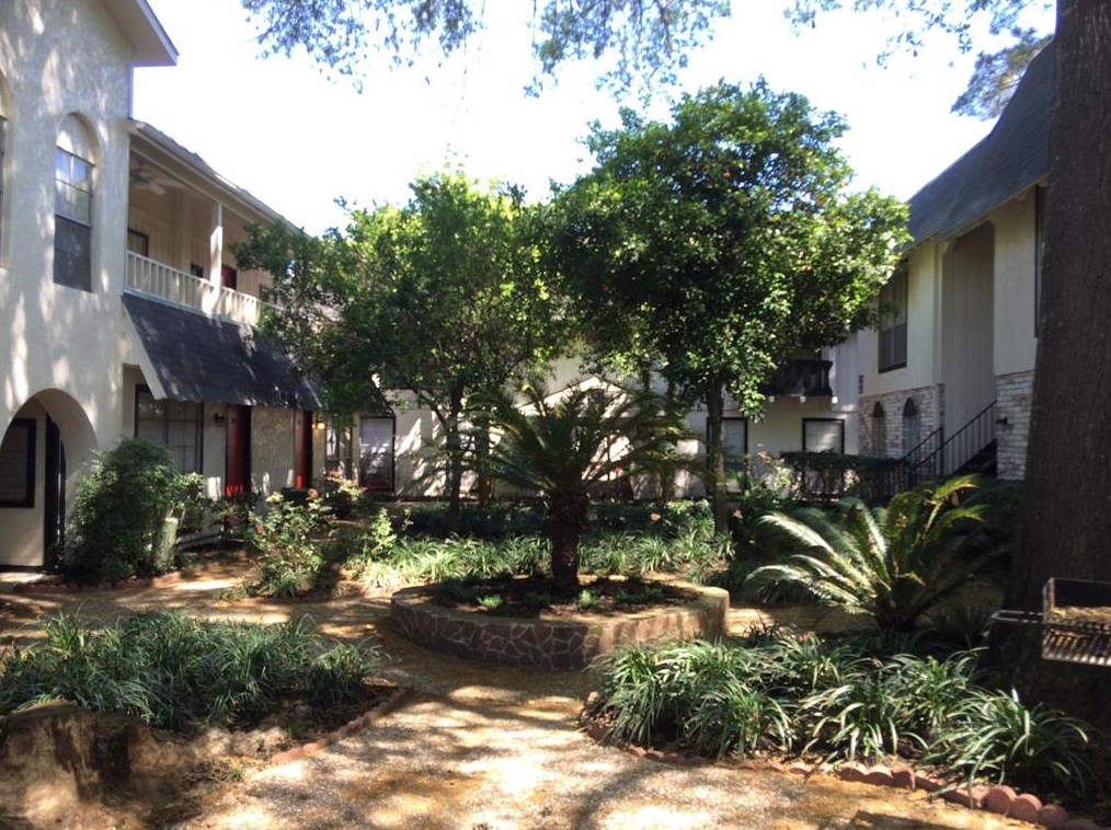 1275 Witte Rd, Houston, TX 77055-6037