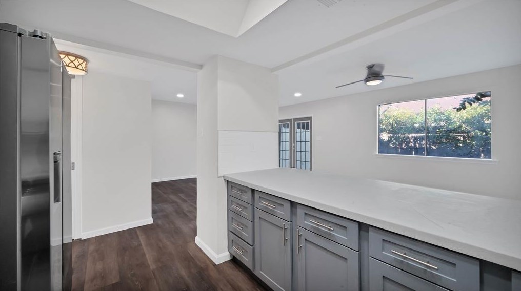 2220 Shadowdale Dr # 350, Houston, TX