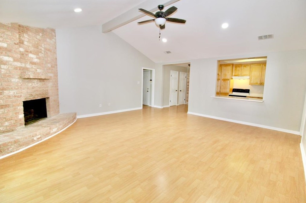 13759 Drakewood Dr, Sugar Land, TX 77498