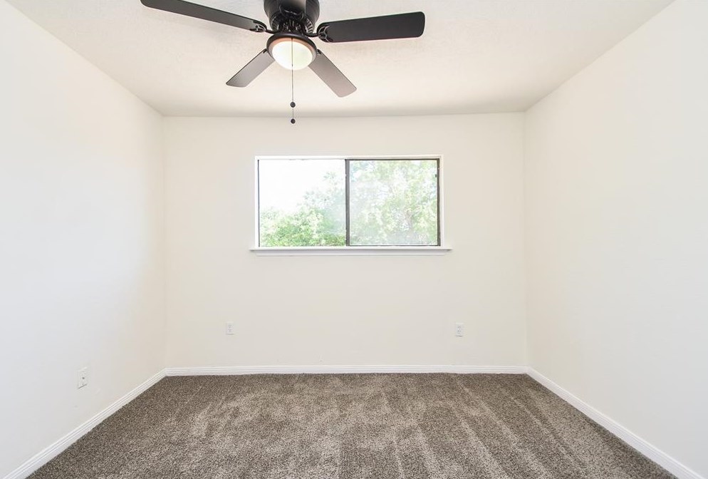 3203 Ashton Park Dr, Houston TX  77082-2215 exterior