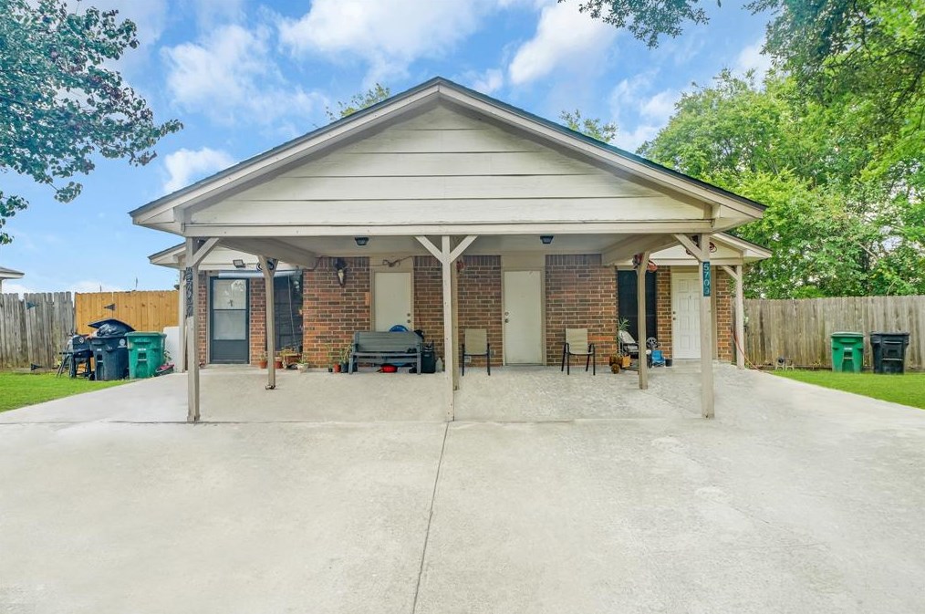 5709 Cripple Brook Ct, Houston, TX 77017-5918