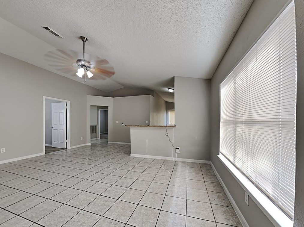 3218 Kelling St, Houston, TX 77045