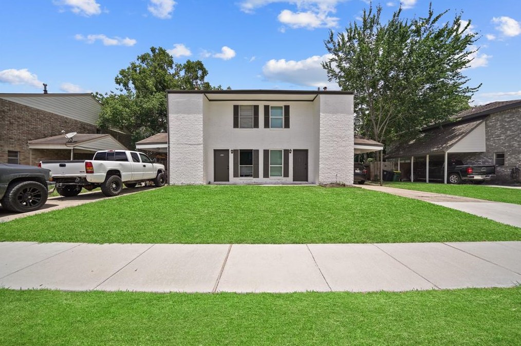 4607 Orange Cir N, Pearland, TX 77581