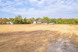 1313 Greenbriar Rd, Madisonville, TX 77864 - Photo 6