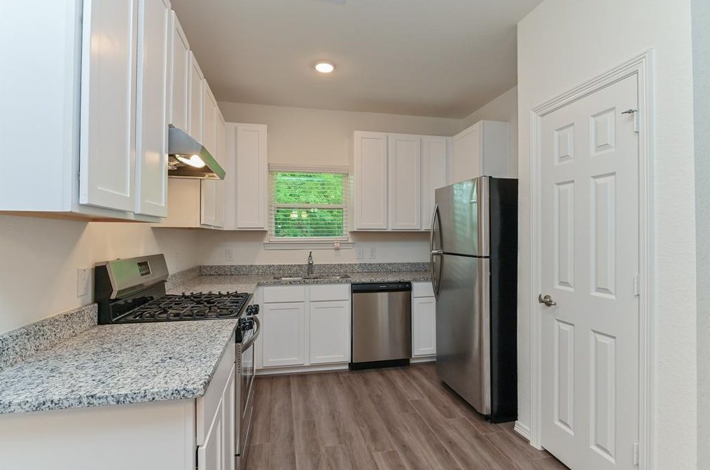 7904 Cora St, Houston TX  77088-5828 exterior