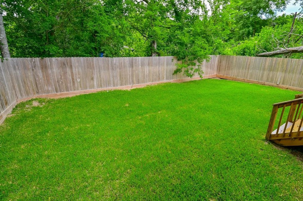 7904 Cora St, Houston TX  77088-5828 exterior