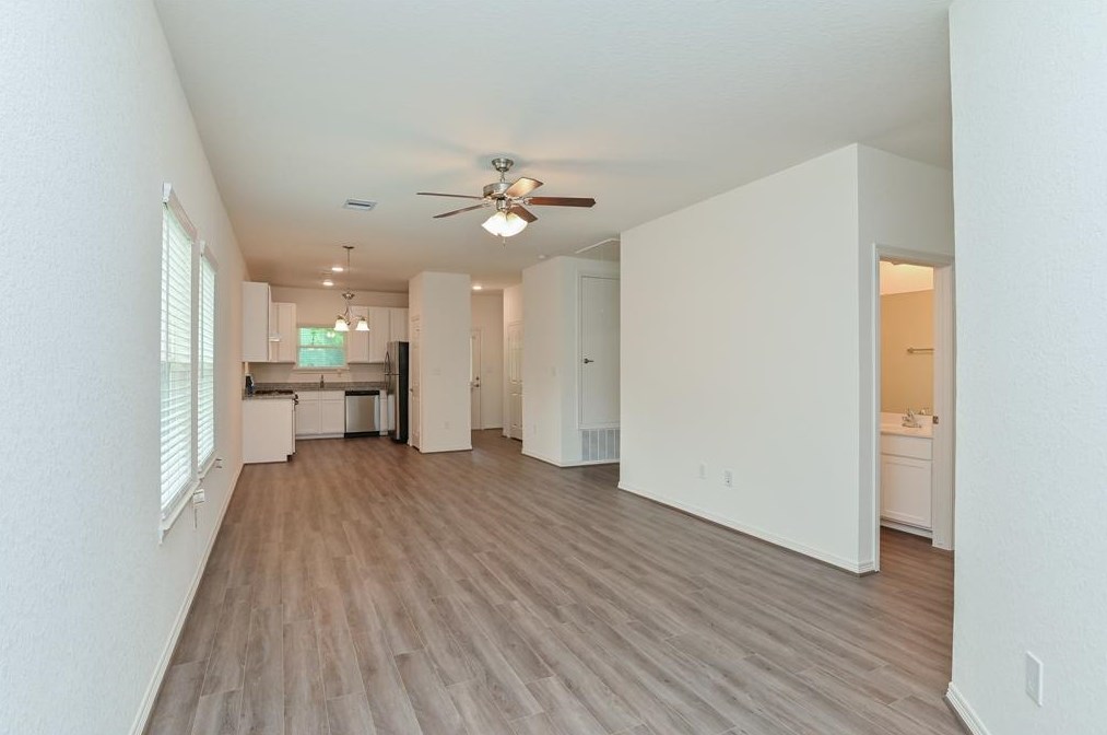 7904 Cora St, Houston TX  77088-5828 exterior