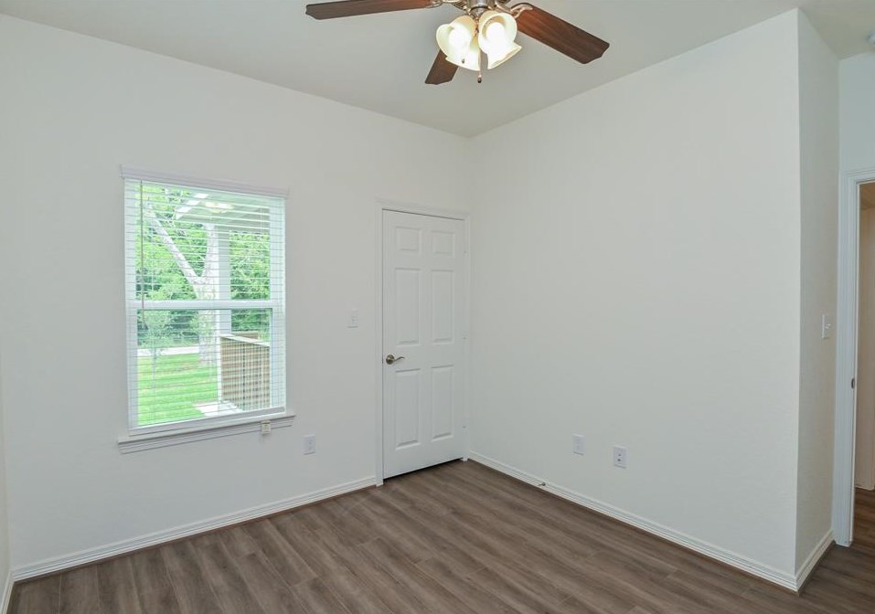 7904 Cora St, Houston TX  77088-5828 exterior