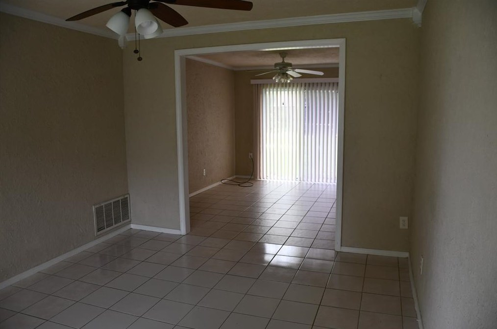 1134 Canterdale St, Houston, TX 77047